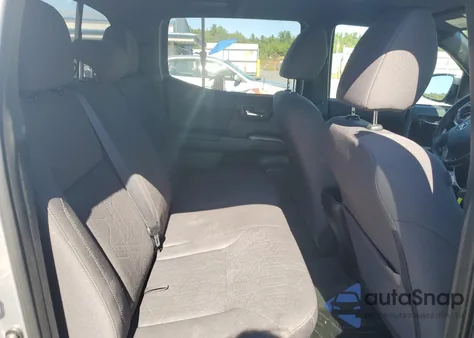 2016 Toyota Tacoma Double Cab z USA, uszkodzony, nr VIN 3TMCZ5AN3GM018574